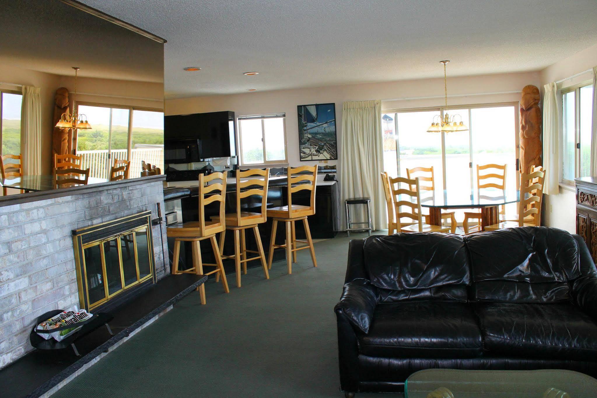 The Polynesian Resort Ocean Shores Esterno foto
